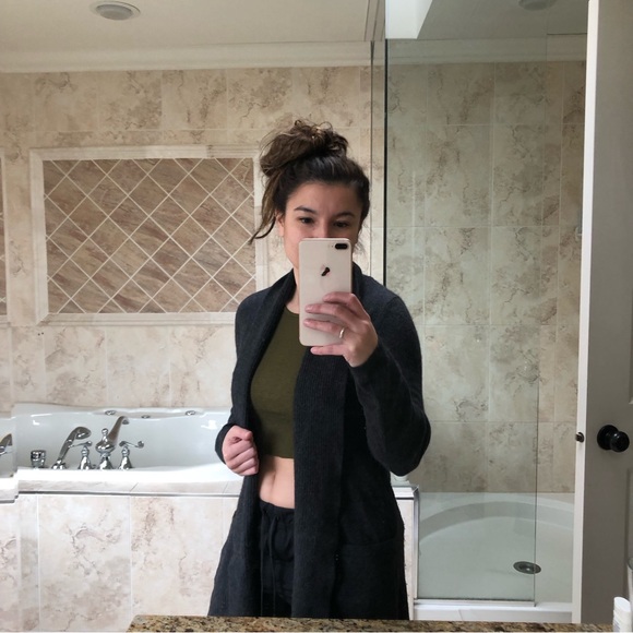 Cashmere Lord and Taylor Cardigan - Picture 2 of 12